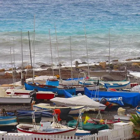 Casa Lea 公寓 文蒂米利亚